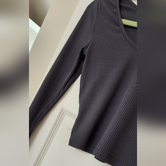 Ribbed Wide Leg Pants + Long Sleeve Top SET. Pocketed & Pleated pants.Like New - Picture 7 of 10